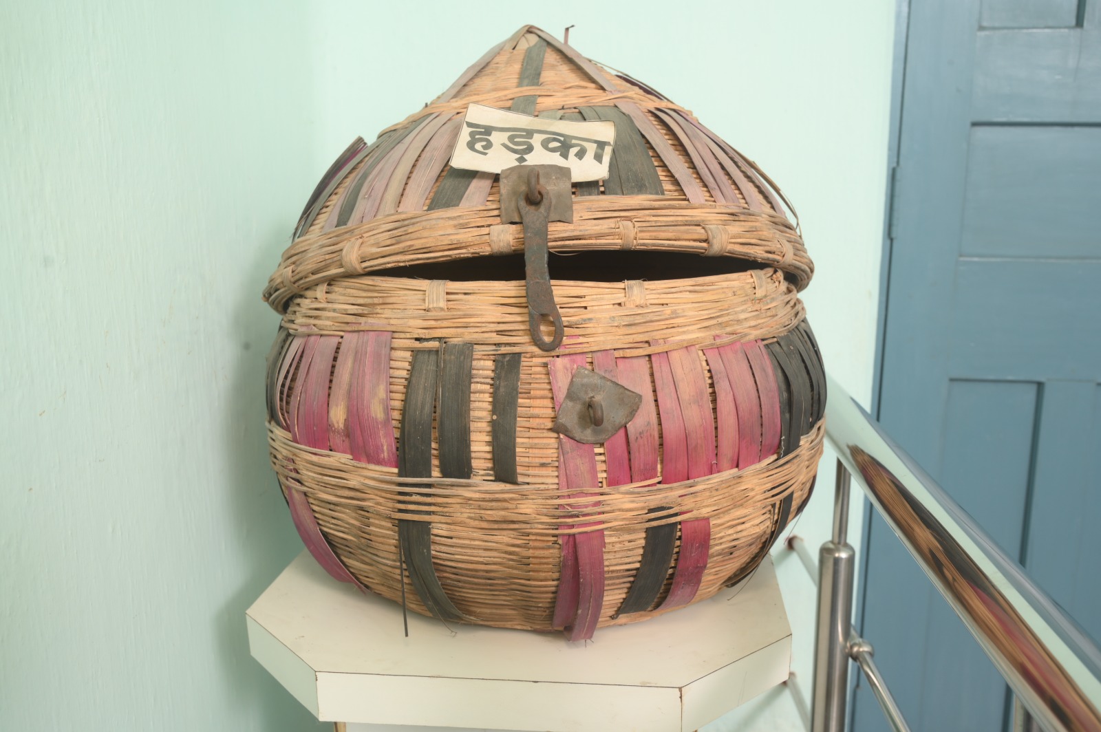 HARKA (BASKET MADE OF BAMBOO)