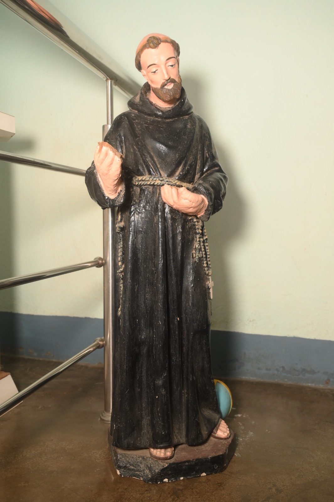 STATUE OF ST. FRNACIS OF ASSISI